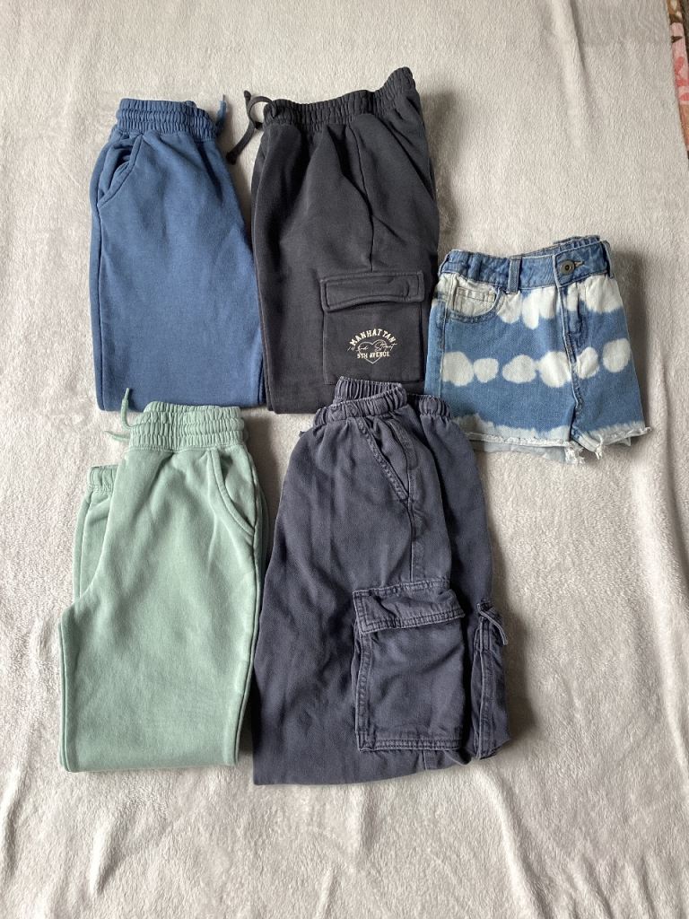 4 x Pairs Girl’s Joggers & Pair Shorts