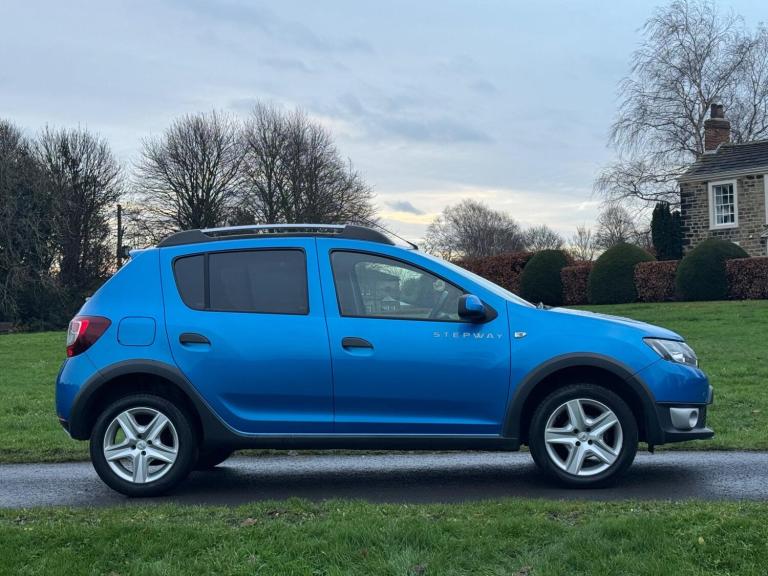 2014 Dacia Sandero Stepway 1.5 dCi Laureate 5dr HATCHBACK DIESEL Manual