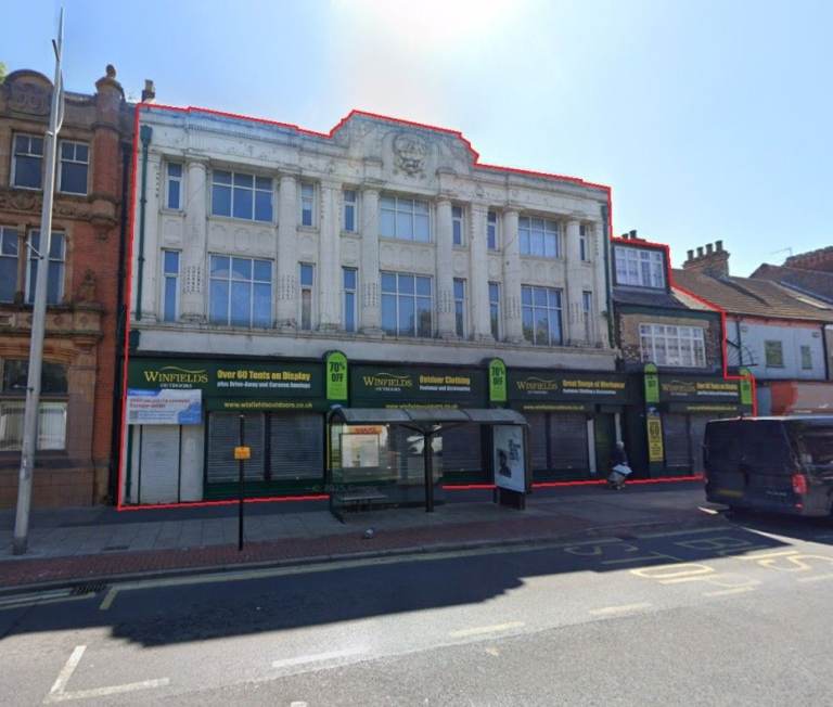Retail Premises To Rent in Hull