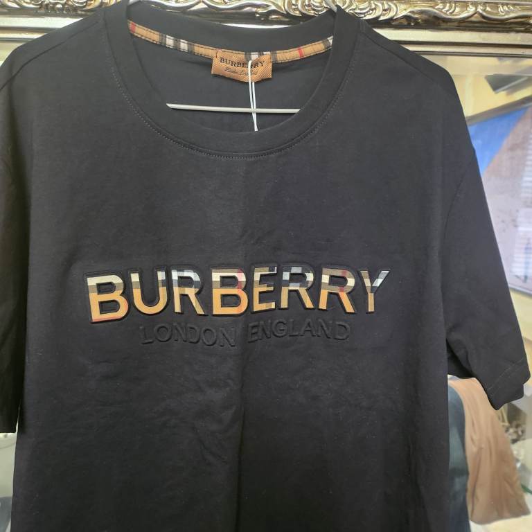 Burberry T shirt