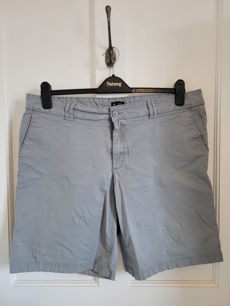 La Redoute grey shorts, size 20, good condition