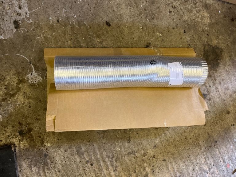 New Aluminium Ducting Pipe - Flexible Ventilation Hose around 4ft and 6inch diameter 