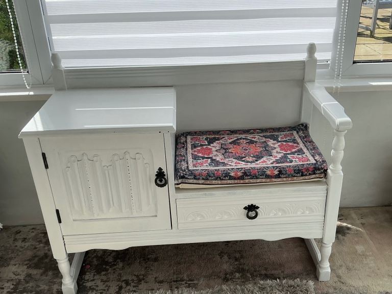 White Wooden Hallway Storage Bench with Cushion