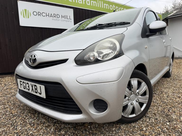 TOYOTA AYGO 1.0 VVT-i Ice 2013