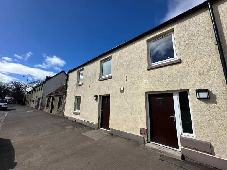 3 bedroom house in Piper House, High Street, Burrelton, Perthshire PH13 9NX