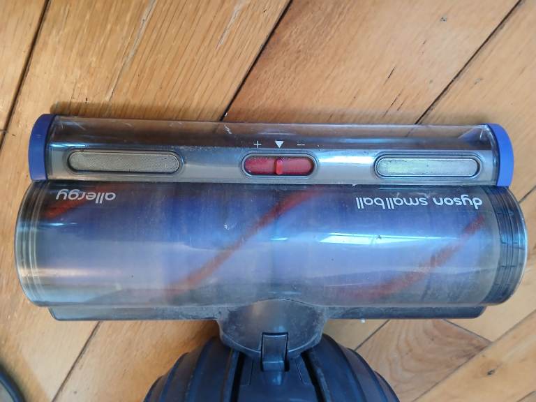 Leeds 15. Dyson UP22 Smallball Allergy Upright vacuum cleaner.  240V. Complete with tools. VGC 