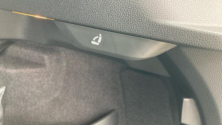 2025 Skoda Karoq 1.5 TSI SE Edition 5dr DSG Petrol Estate Estate Petrol Automatic