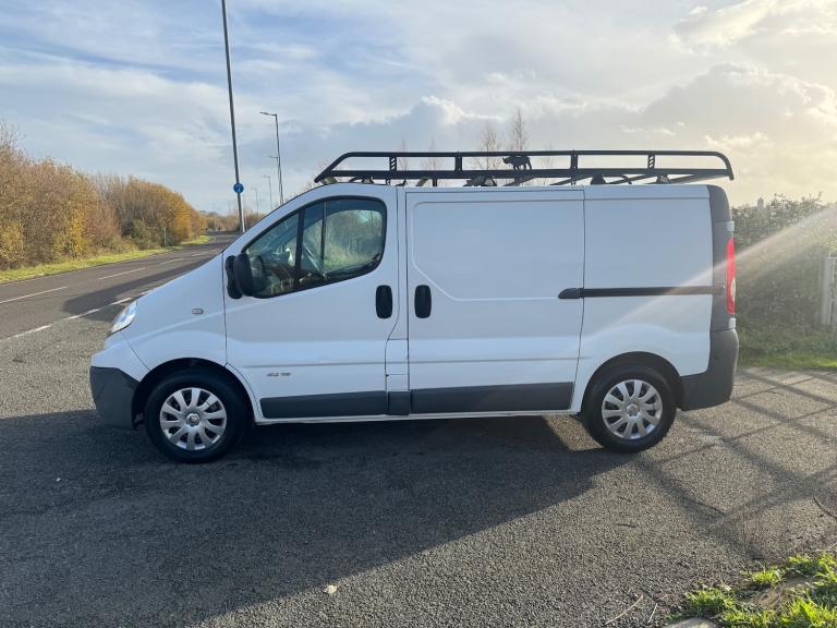 2012 Renault Trafic (12) 2.0 DCI 115 BHP SL29 SWB EURO 5 NO VAT! LONG MOT PANEL VAN Diesel Manual