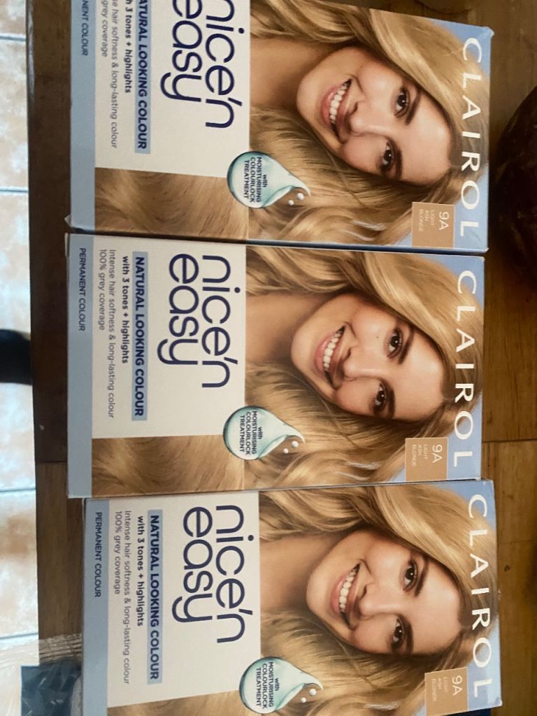 HAIR DYE LIGHT ASH BLONDE 