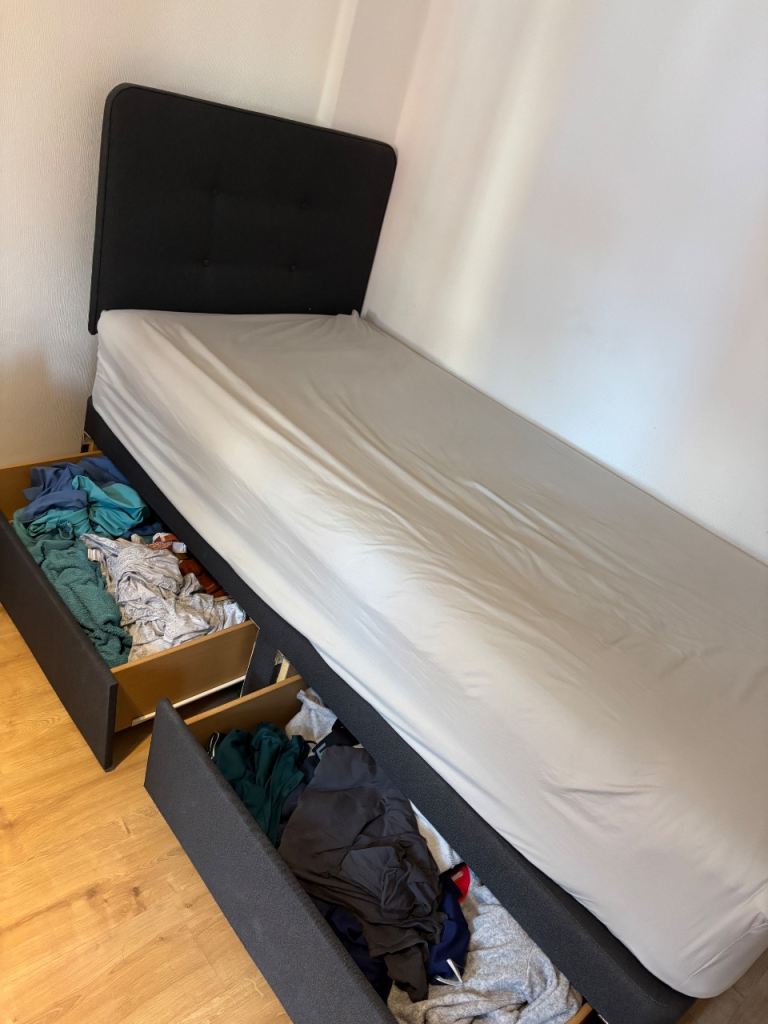 Single Divan Bed with 2 Storage Drawers & Slumberland Eco Solutions 1000 Pocket Spring Mattress