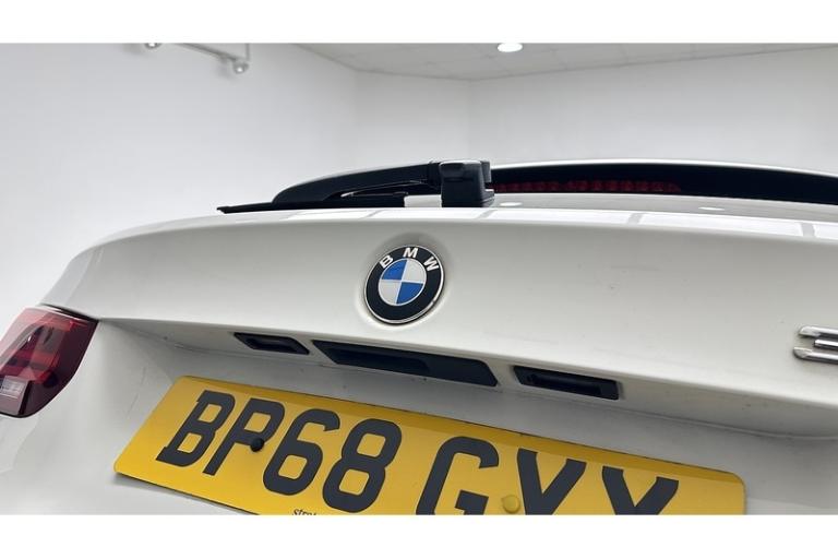 2018 BMW 3 Series 2.0 320i M Sport Shadow Edition Touring 5dr Petrol Auto Euro 6 (s/s) (184 p Est...