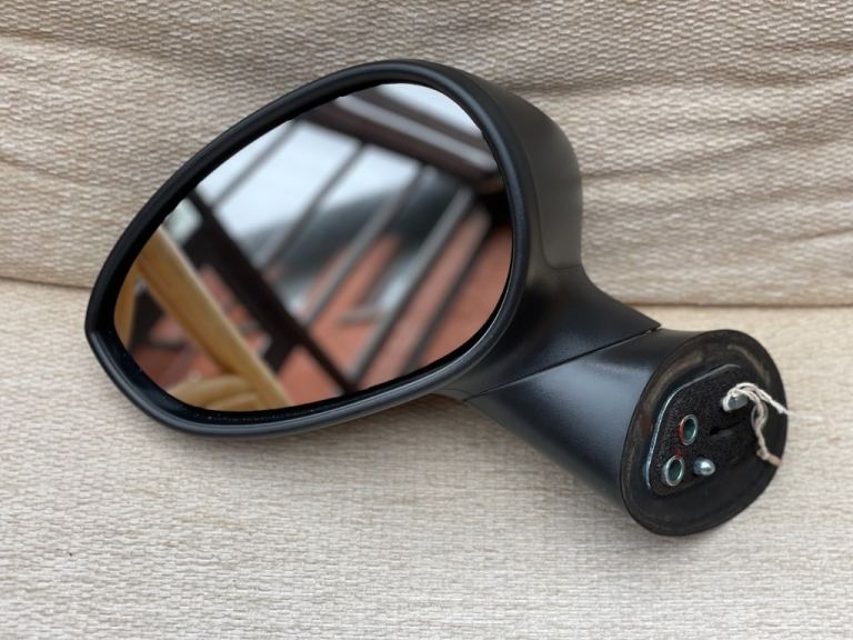 USED FIAT 500 DOOR MIRROR - ELECTRIC (PASSENGER/LEFT SIDE)