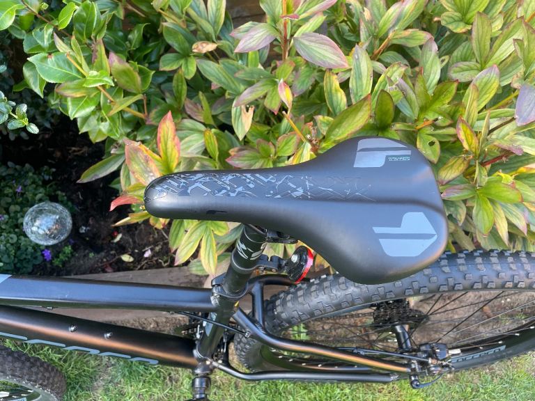 Carrera vengeance adult mountain bike 16” frame like new hardly used ...