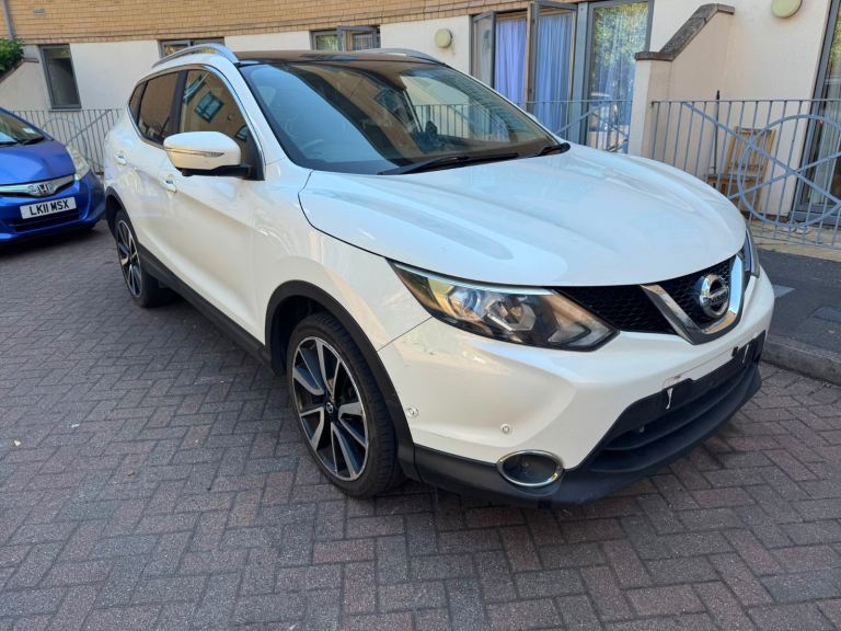 Nissan, QASHQAI, Hatchback, 2014, Manual, 1461 (cc), 5 doors