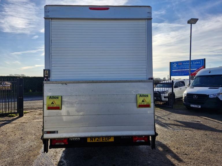 IVECO DAILY LUTON BUSINESS 2.3 D HPI 14V 35S 3000 2021