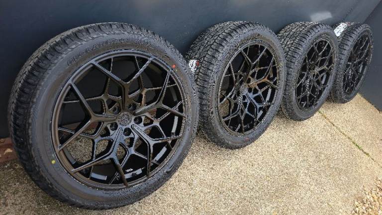 Genuine Urban UC5 Defender L663 22" Alloy Wheels Land Rover UC-5 Yokohama new