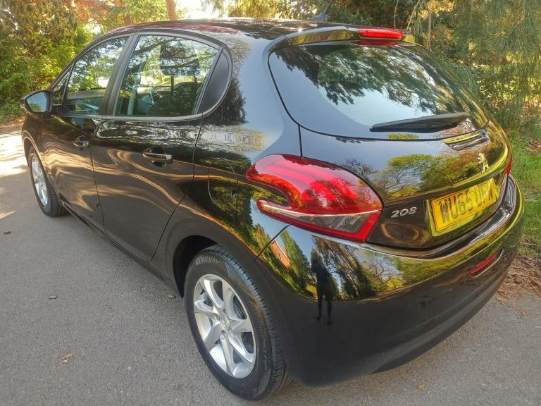 2015 Peugeot 208 1.2 PureTech 82 Active 5dr HATCHBACK Petrol Manual