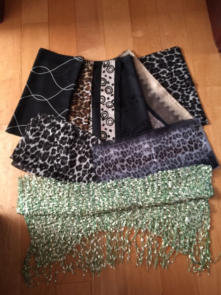 Box Of Ladies / Wraps - (x 10) 