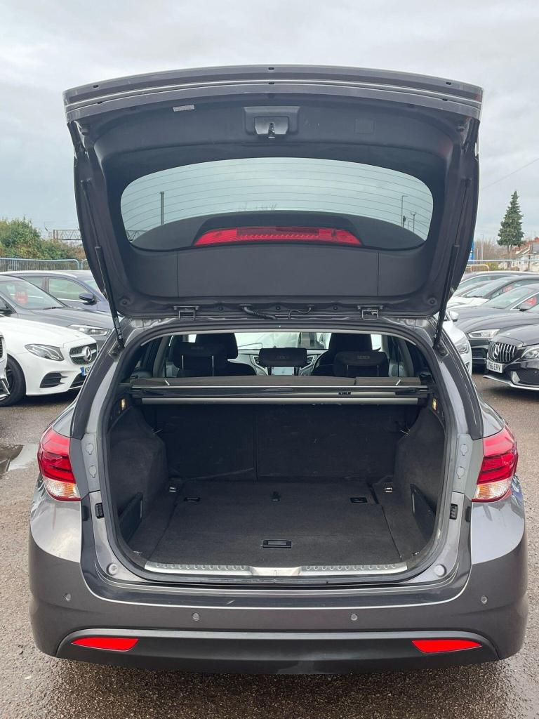 2018 Hyundai i40 1.6 CRDi SE Nav Tourer DCT Euro 6 (s/s) 5dr ESTATE Diesel Automatic