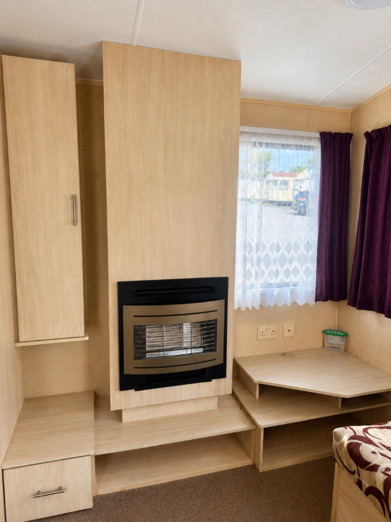 CARAVAN TO RENT – £900 PER MONTH
