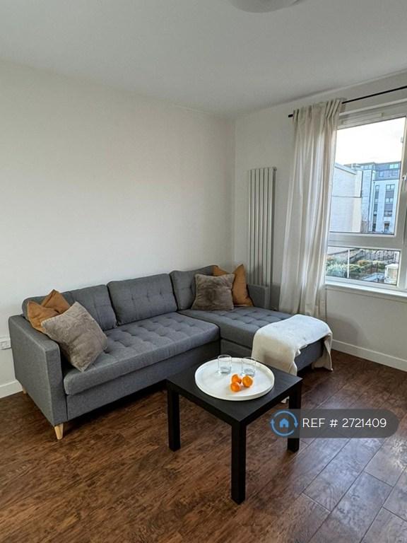 2 bedroom flat in Waterfront Gait, Edinburgh, EH5 (2 bed) (#2721409)