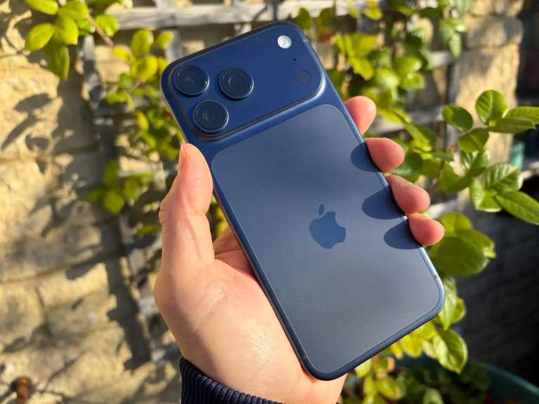 Like New Used Apple Iphone 17 Pro Max Unlocked One Year Warranty  