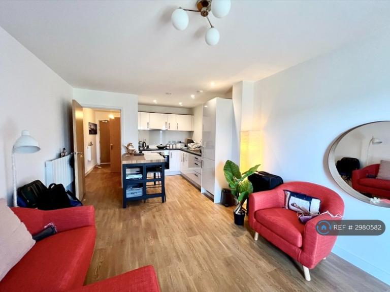 1 bedroom flat in Atlas Way, Oakgrove, Milton Keynes, MK10 (1 bed) (#2980582)