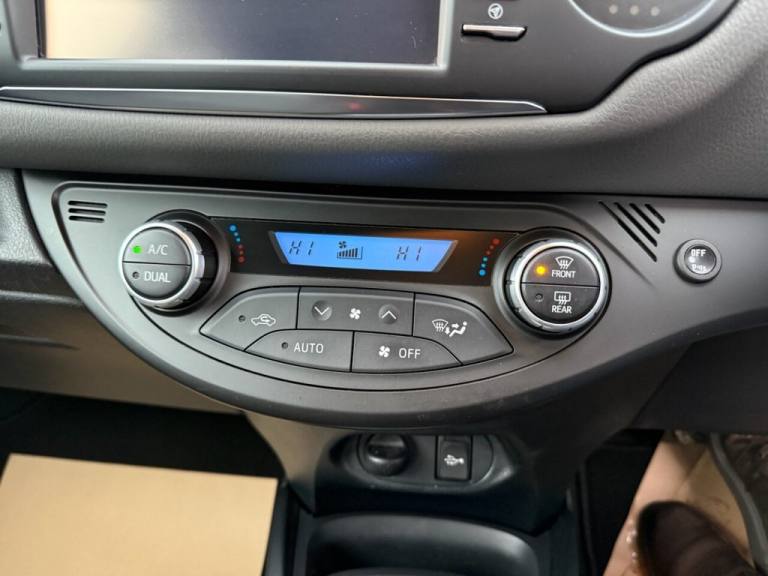 2018 Toyota Yaris 1.5 Hybrid Icon Tech 5dr CVT HATCHBACK PETROL/ELECTRIC Automatic