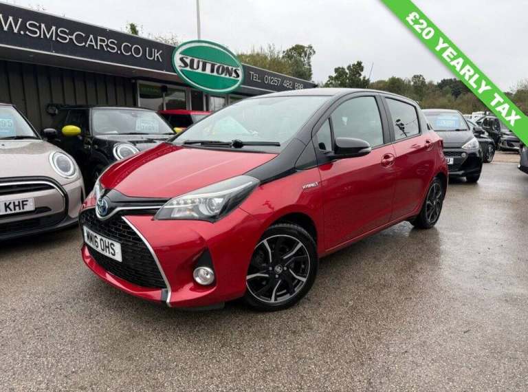 2016 Toyota Yaris 1.5 VVT-h Design Hatchback 5dr Petrol Hybrid E-CVT Euro 6 (101 ps) Hatchback PE...