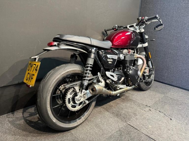 Triumph Speed Twin 1299 Motorcycle Red