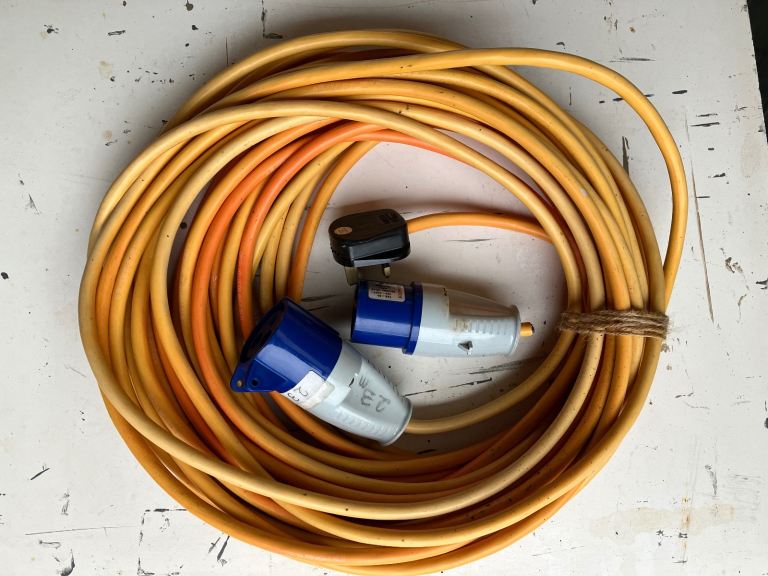 23m Heavy Duty Hook Up Cable Camping/ Caravan/ boat 16A 220~250V Mains Extension
