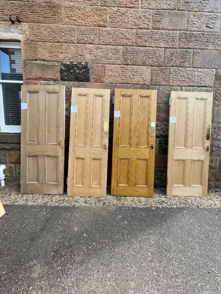 Solid Wood Internal Doors – Various Sizes, Good Condition