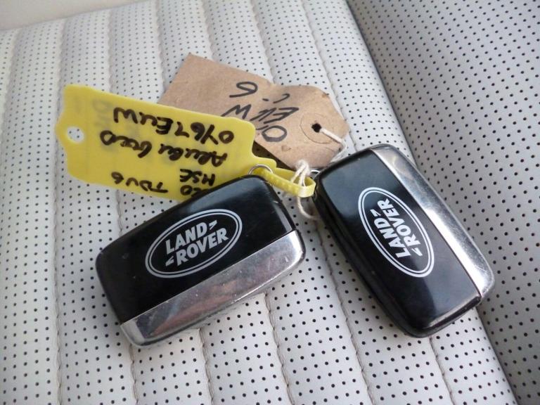 2017 Land Rover Discovery 3.0 TD V6 HSE Auto 4WD Euro 6 (s/s) 5dr ESTATE Diesel Automatic