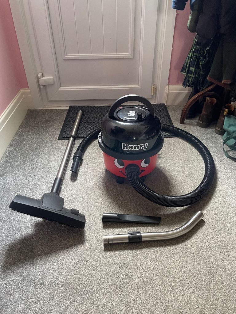 Henry vacuum cleaner - excellent condition.