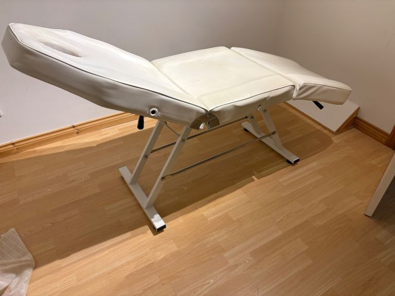 White Portable Massage Table / Beauty Couch - Good Condition
