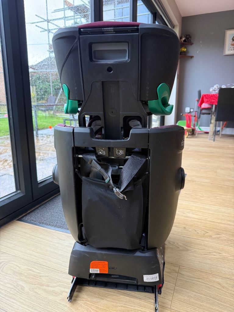 Burgundy LPchild car seat Britax