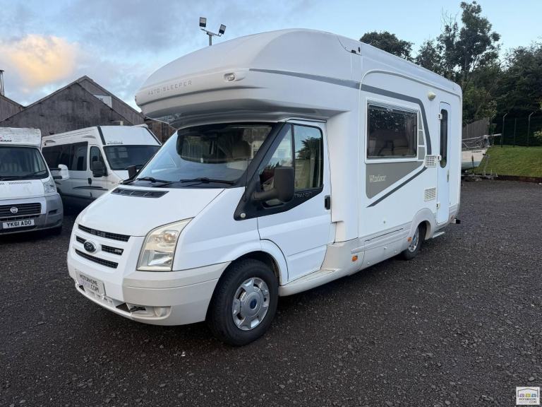 AutoSleeper Windsor 4 Berth 4 Belts End Kitchen 2009 Motorhome For Sale 