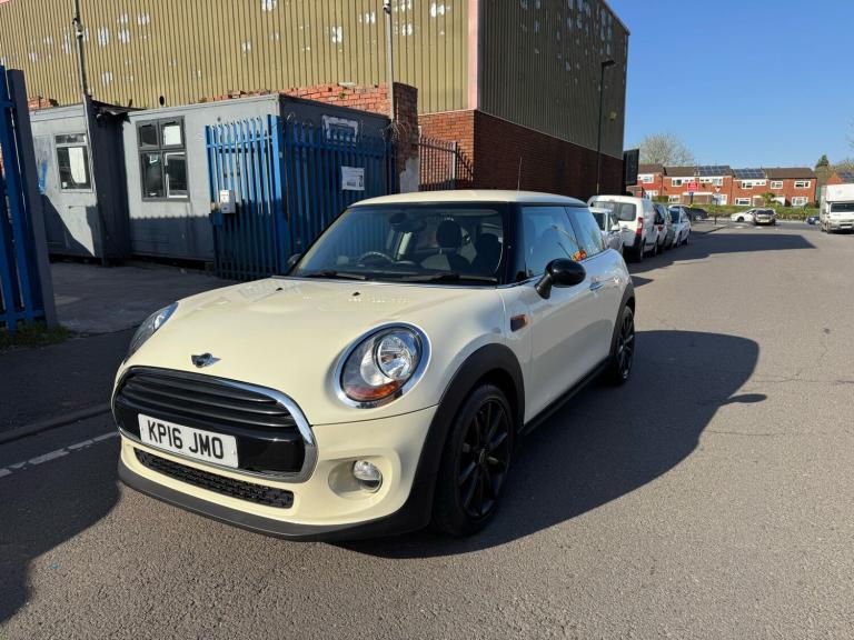 2016 MINI Hatch 1.5 Cooper 3dr HATCHBACK Petrol Manual