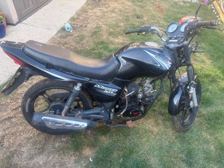 Lexmoto, HUNTER, 2018, 48 (cc)