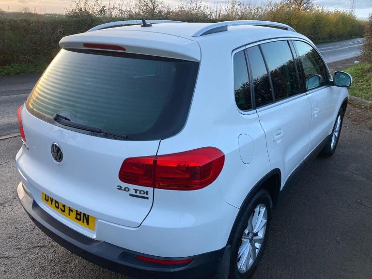 2013 Volkswagen Tiguan 2.0 TDI BlueMotion Tech SE 4WD Euro 5 (s/s) 5dr ESTATE Diesel Manual