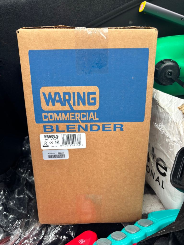 New Waring Commercial Bar Blender BB900G with Glass Container