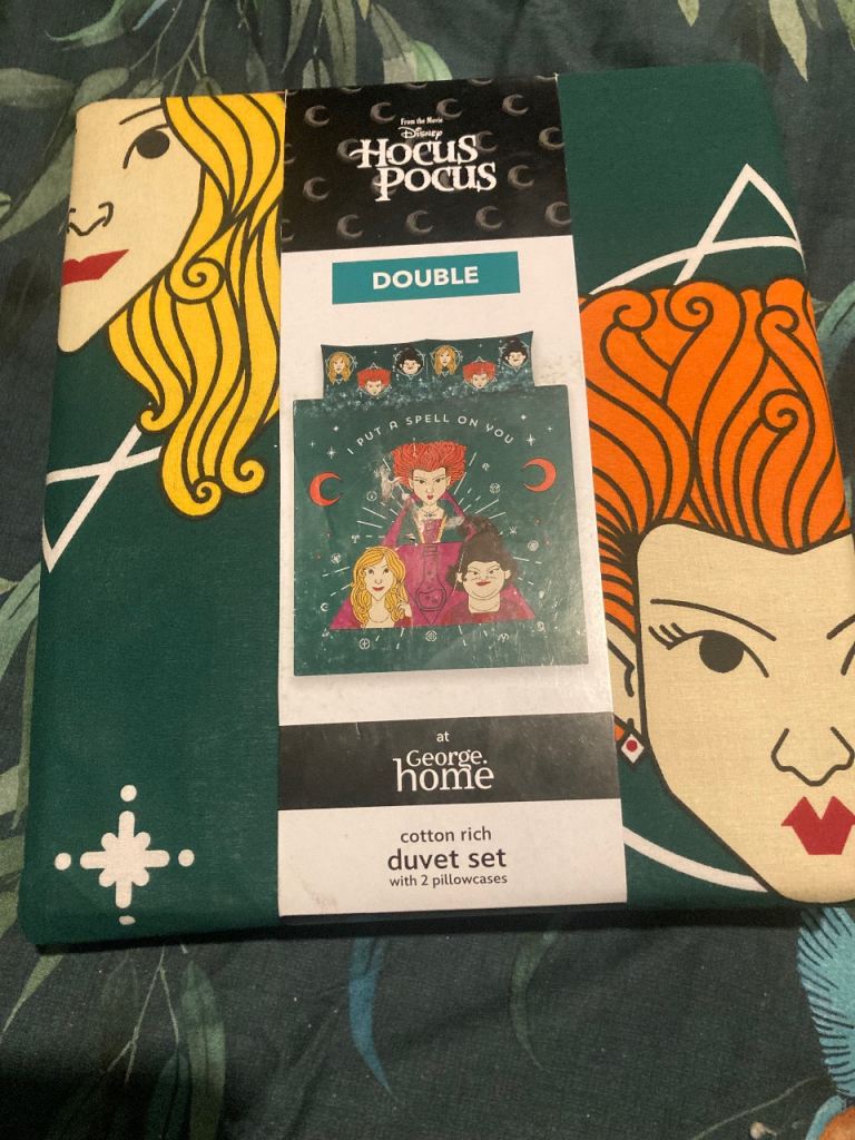 Hocus pocus double bedding set 
