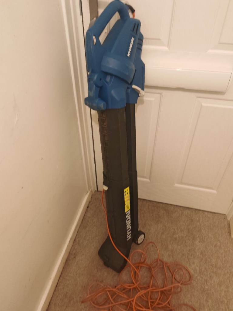 Hyundai Electric Leaf Blower / Garden Vacuum – Working
