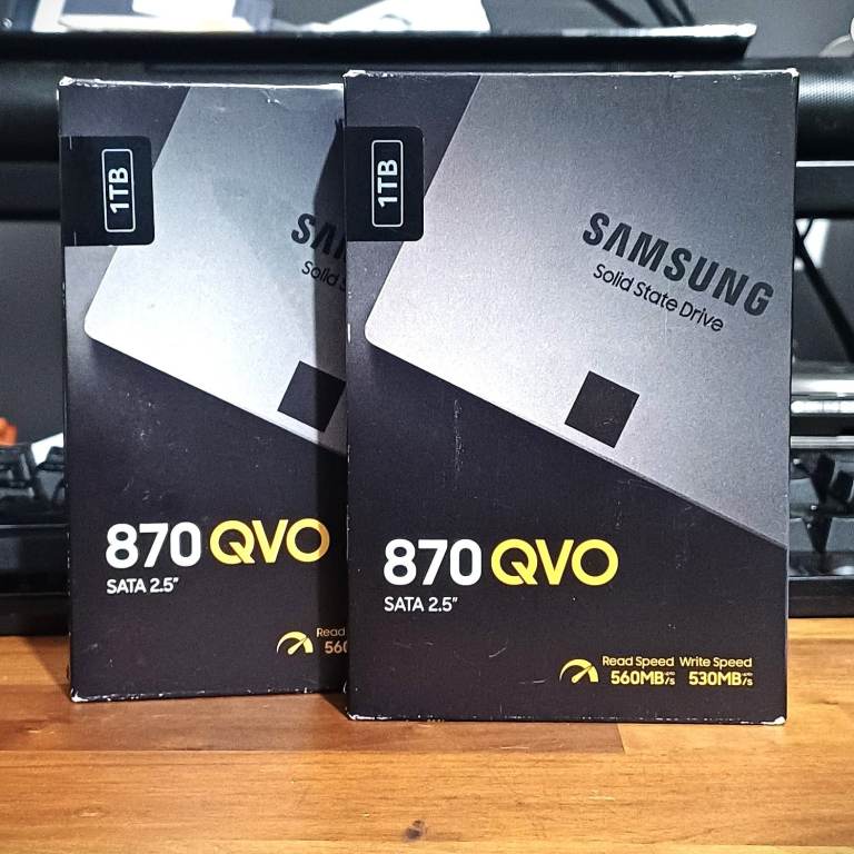 Sealed, never opened 2 x Samsung 870 QVO SSD