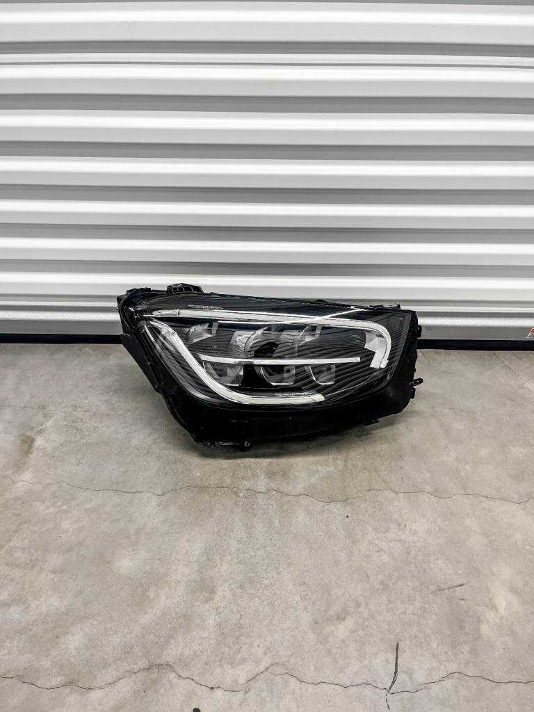 Genuine Mercedes-Benz GLC W253 18-20 Headlight Right Driver Side
