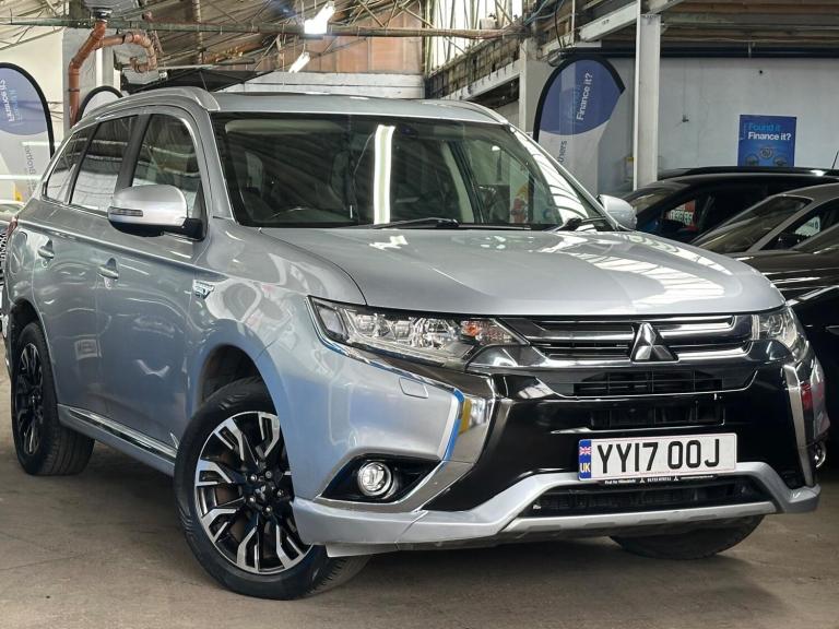 2017 Mitsubishi Outlander 2.0h 12kWh 4h SUV 5dr Petrol Plug-in Hybrid CVT 4WD Euro 6 (s/s) (200 p...
