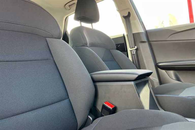 2025 MG MG4 49kWh SE Hatchback 5dr Electric Auto (170 ps) Hatchback Electric Automatic