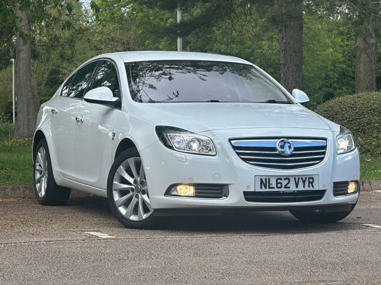 Vauxhall, INSIGNIA, Hatchback, 2012, Manual, 1956 (cc), 5 doors