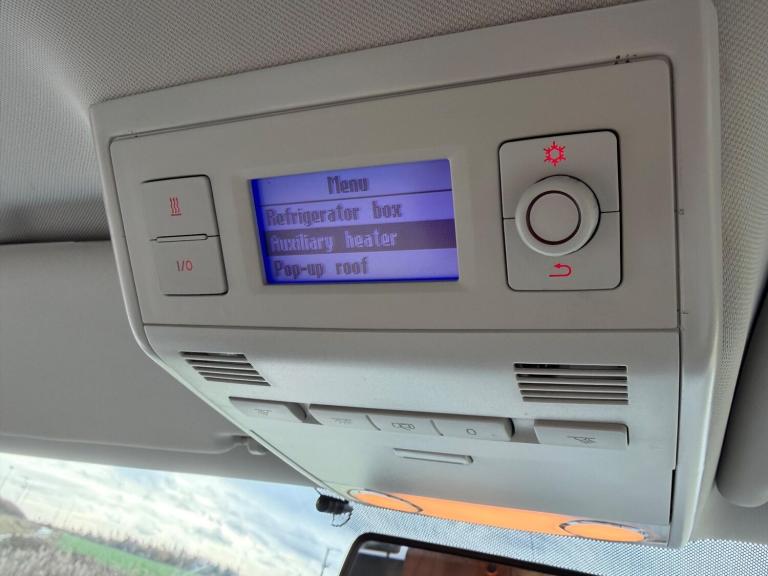 2008 Volkswagen TR-PORTER CALIF SE 174 A SE 174BHP DSG DIESEL Automatic