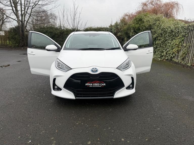 2022 Toyota Yaris 1.5 Hybrid Design 5dr CVT HATCHBACK Petrol/Electric Hybrid Automatic